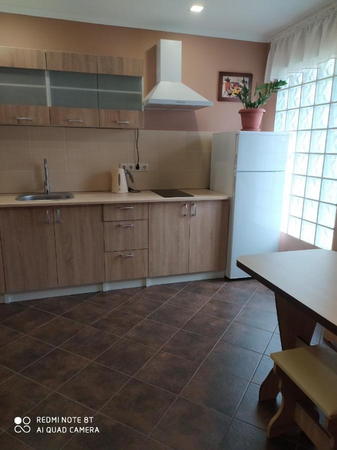 Экодом Hotel Bilhorod-Dnyisztrovszkij Kültér fotó