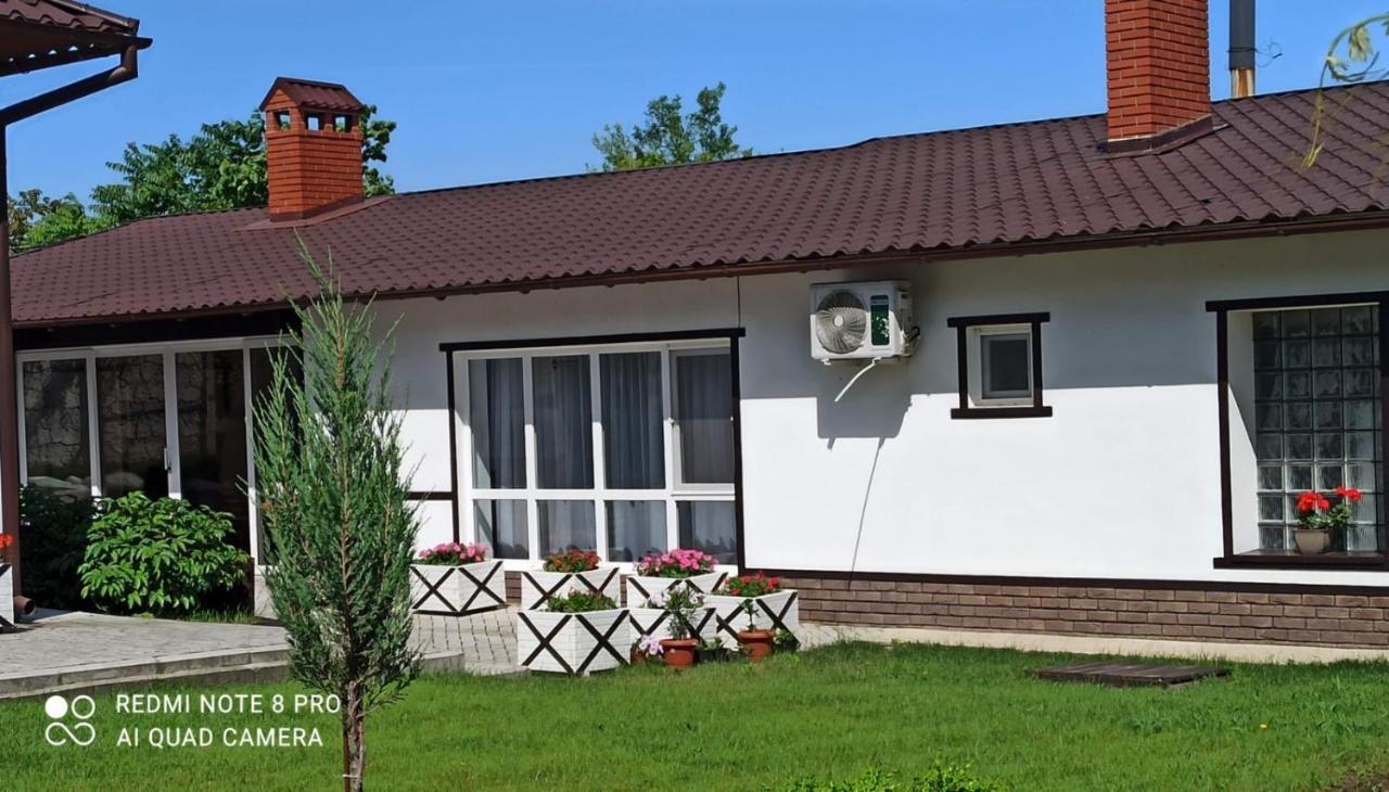 Экодом Hotel Bilhorod-Dnyisztrovszkij Kültér fotó